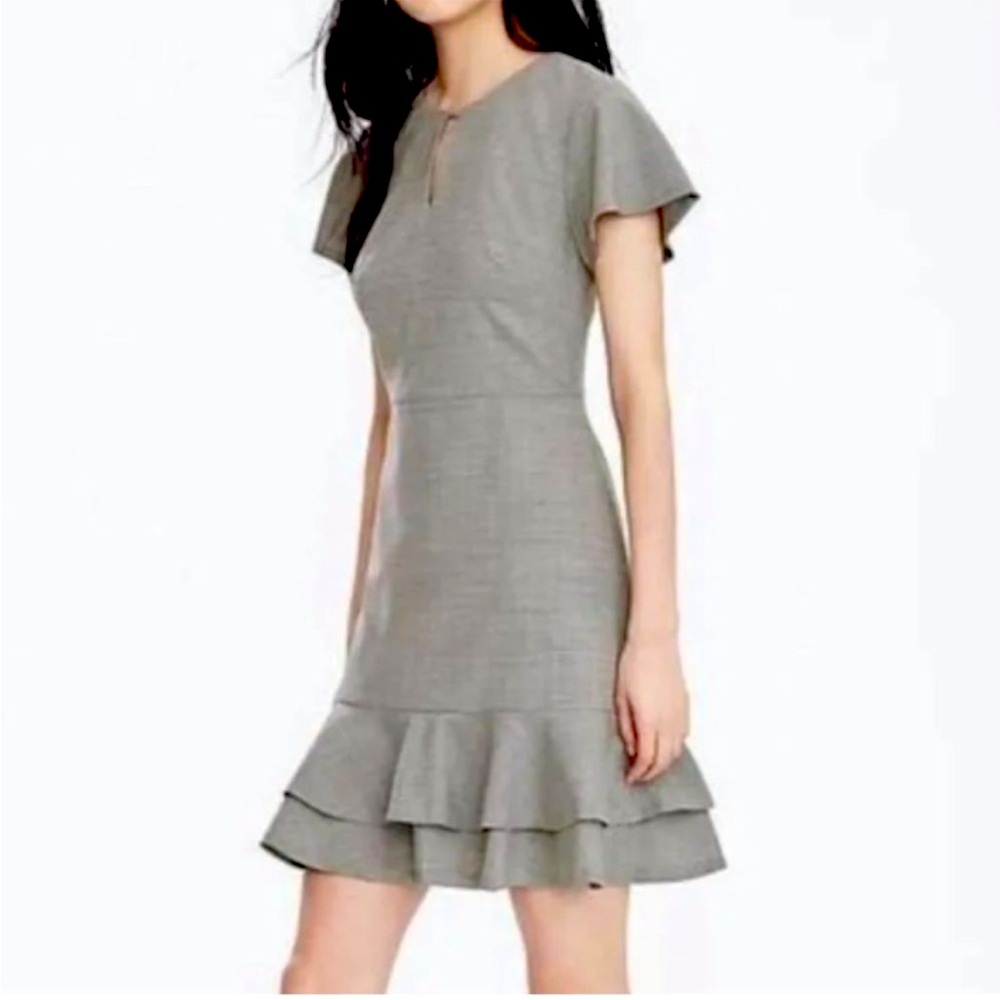 Banana Republic Grey Wool Ruffle Hem Suit Dress Size 2